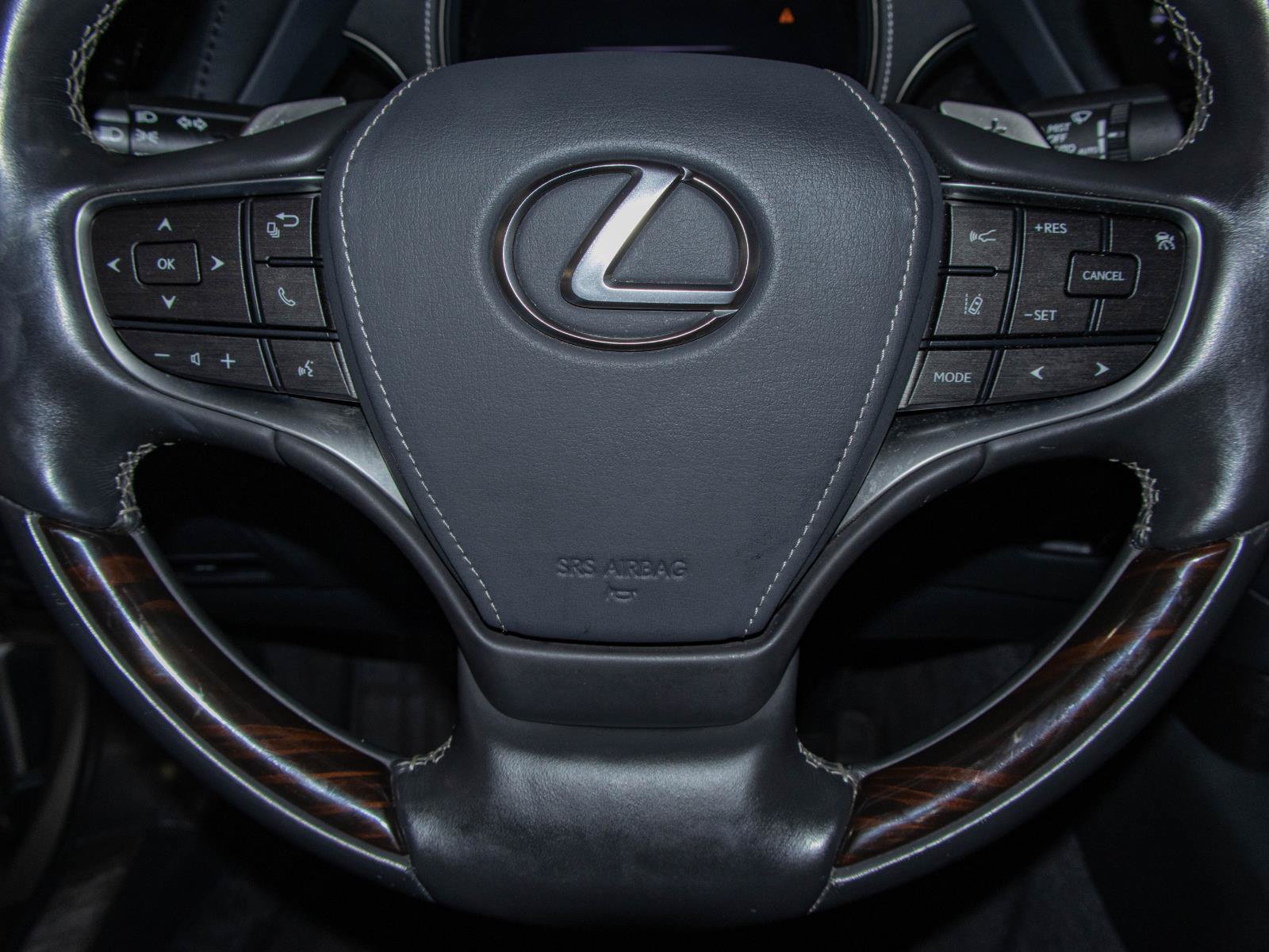 Used 2020 Lexus LS 500 w/ Interior Upgrade Package RWD image 12