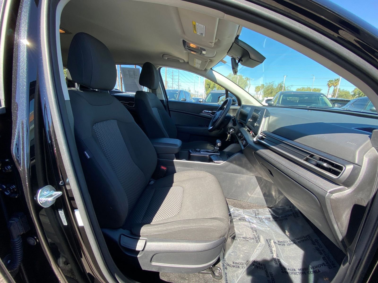 Used 2025 Kia Sportage LX image 25