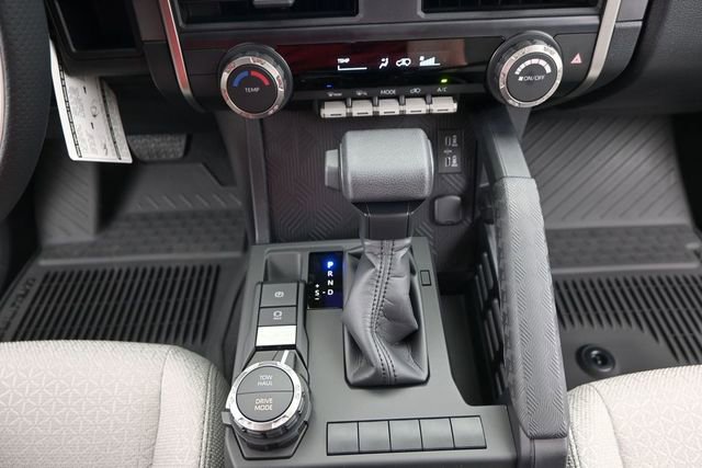 New 2026 Toyota 4Runner SR5 AWD/4WD image 7