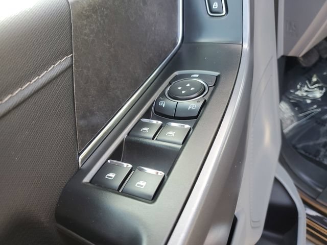 Used 2025 Ford F150 XLT w/ Equipment Group 301A Standard AWD/4WD image 18