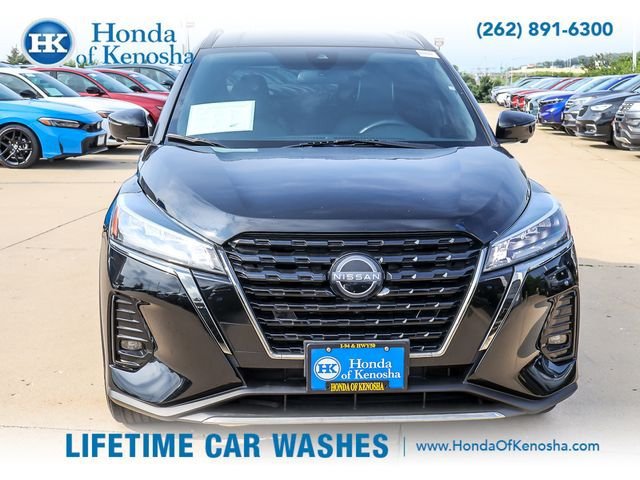 Used 2024 Nissan Kicks SR w/ SR Premium Package FWD image 8