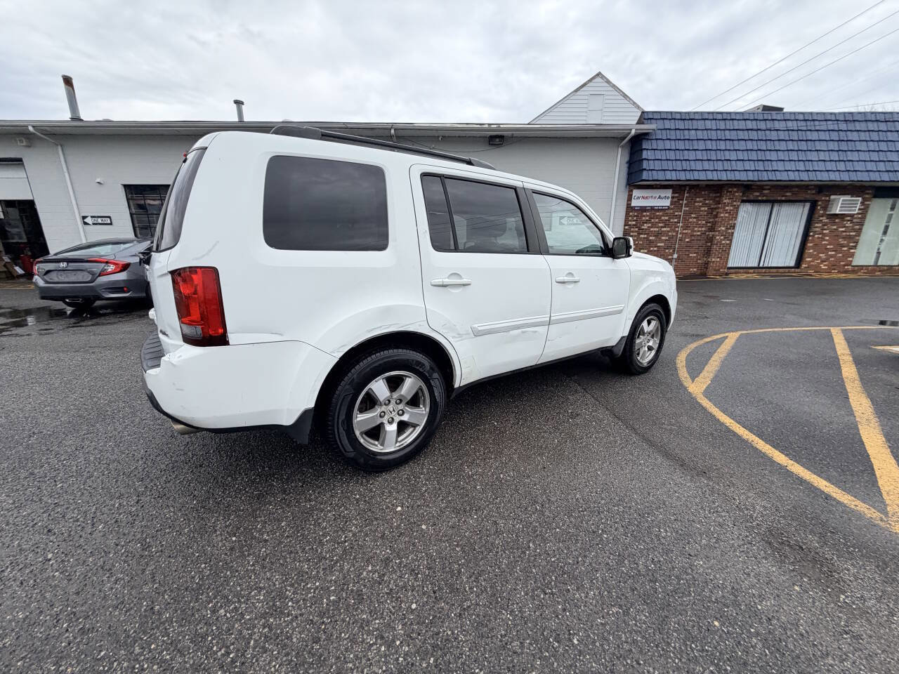 Used 2010 Honda Pilot EX-L image 10