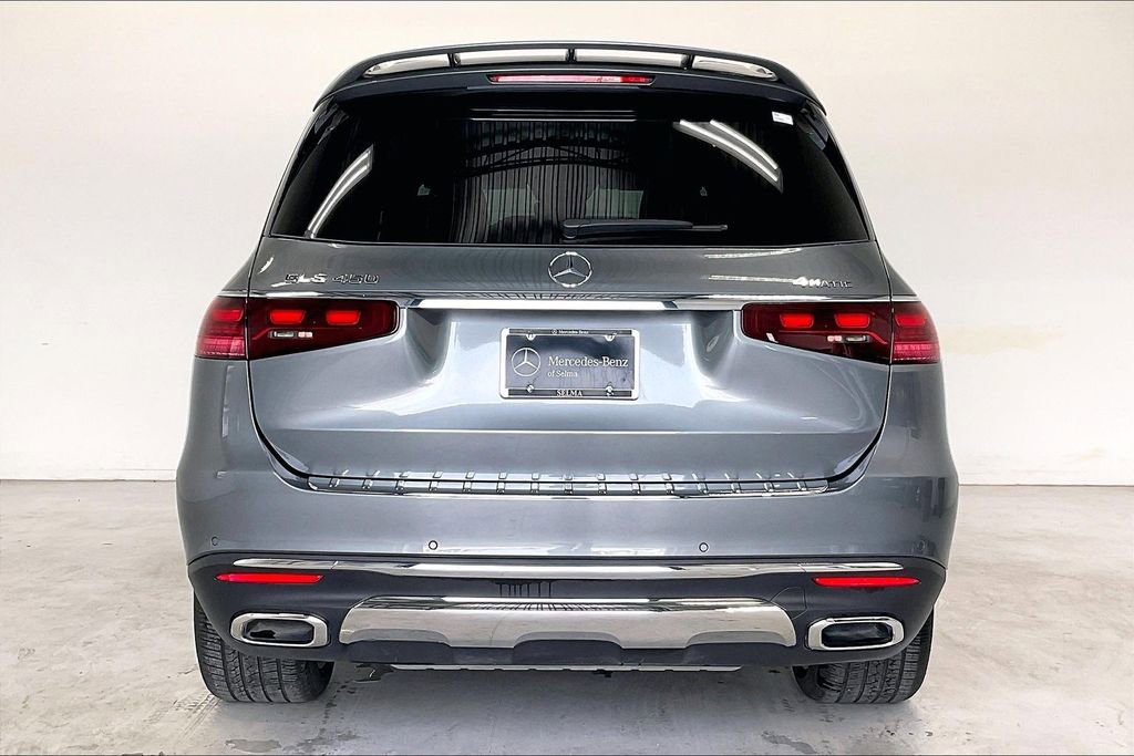 Used 2026 Mercedes-Benz GLS 450 4MATIC image 4