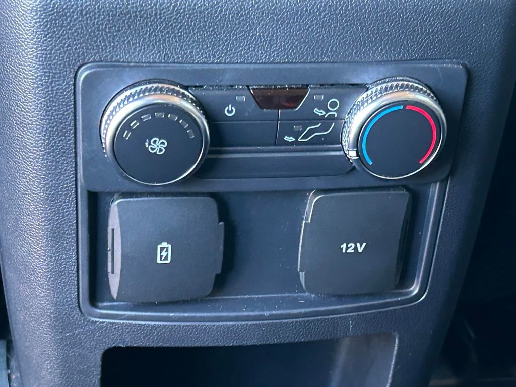 Used 2020 Ford Explorer XLT image 53