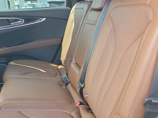 Certified 2023 Lincoln Nautilus Reserve FWD image 15