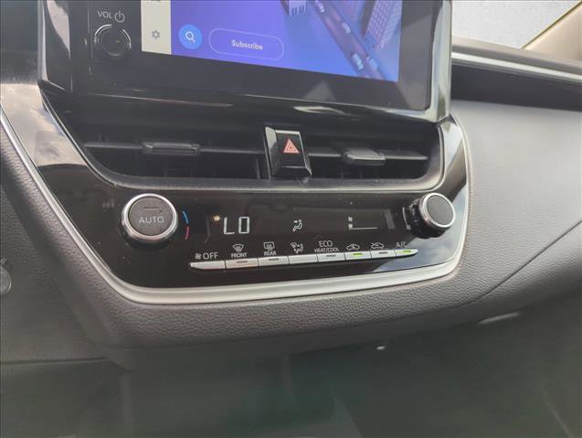 Used 2023 Toyota Corolla LE FWD image 11