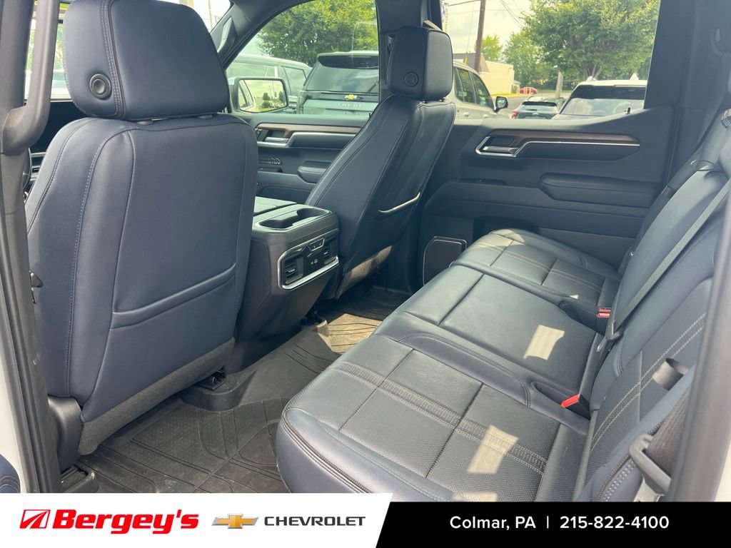 Certified 2022 Chevrolet Silverado 1500 High Country w/ Technology Package AWD/4WD image 11