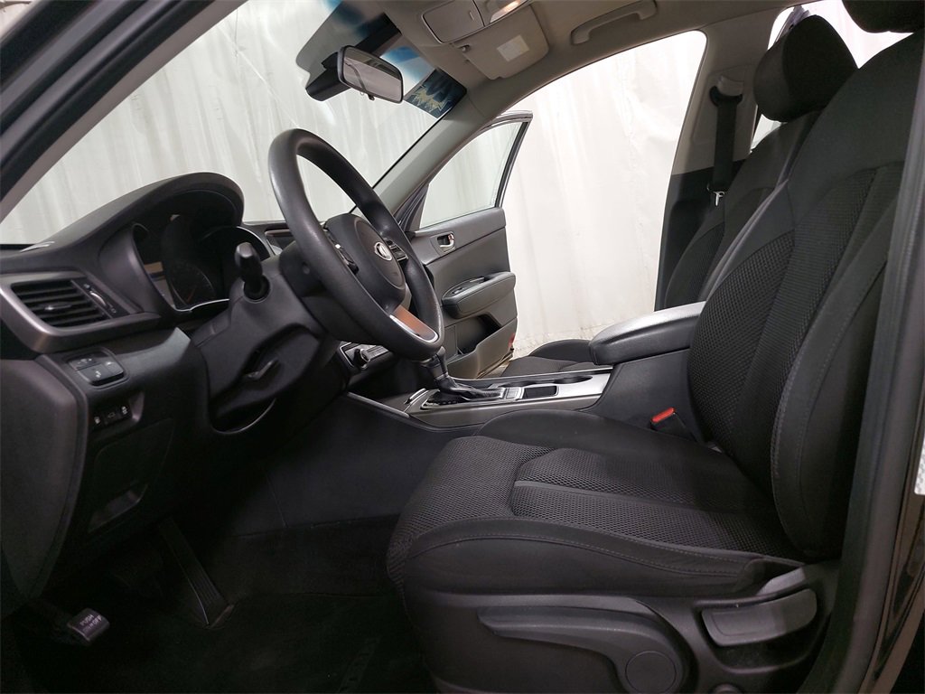 Used 2020 Kia Optima LX image 18
