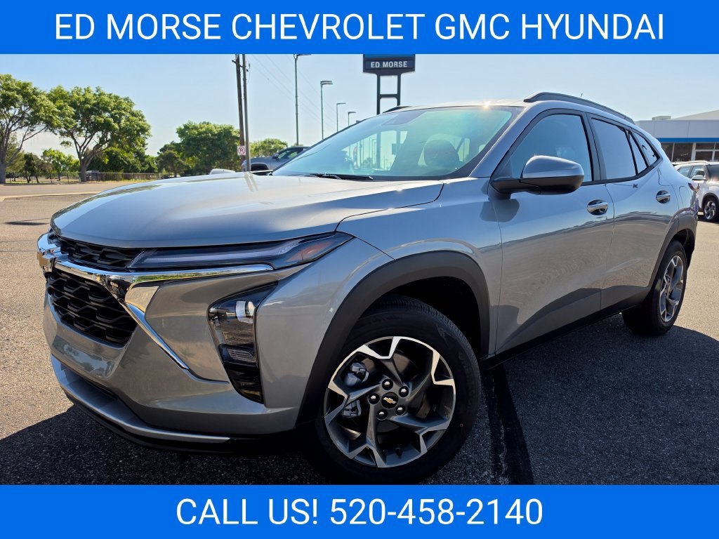 New 2026 Chevrolet Trax LT w/ Driver Confidence Package