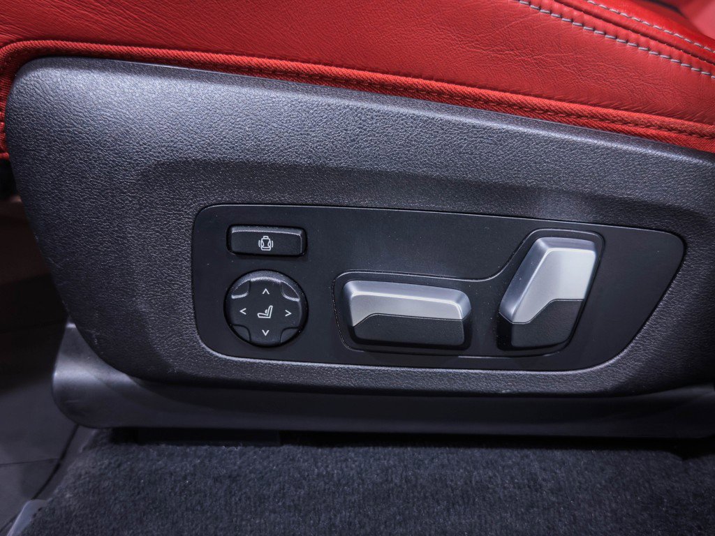 Used 2021 BMW X4 M w/ Competition Package image 30