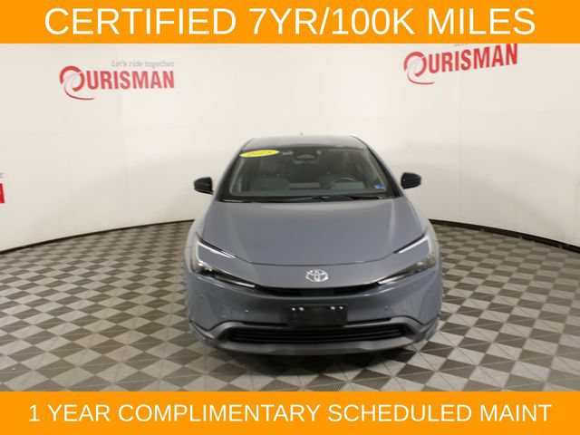 Used 2025 Toyota Prius LE FWD image 11
