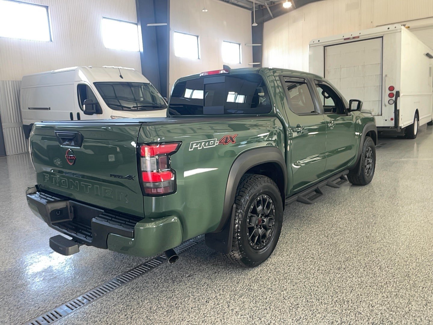 Used 2024 Nissan Frontier PRO-4X w/ Pro Premium Package AWD/4WD image 24