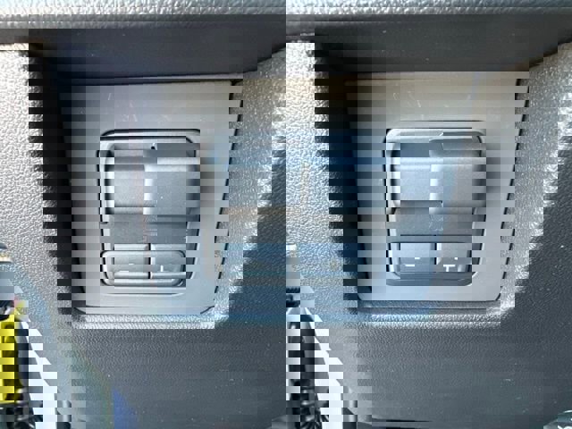 New 2026 GMC Canyon Elevation w/ Convenience Package image 36