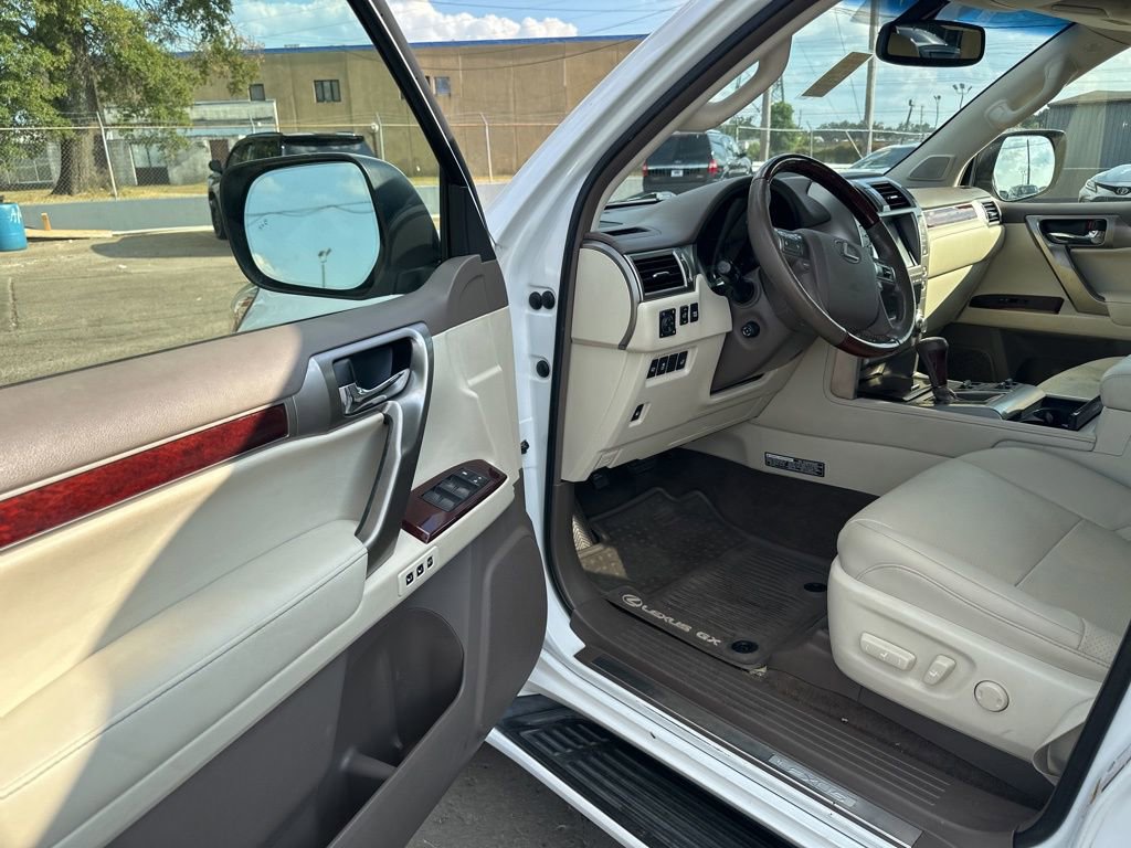 Used 2015 Lexus GX 460 Luxury image 10