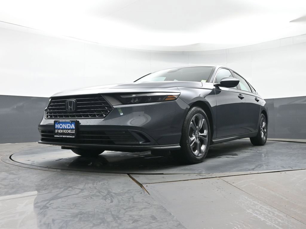Used 2023 Honda Accord EX image 26