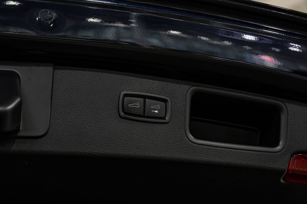 Used 2022 Porsche Macan S AWD/4WD image 49
