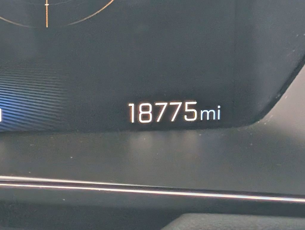 Used 2024 Chevrolet Colorado ZR2 w/ Technology Package image 25