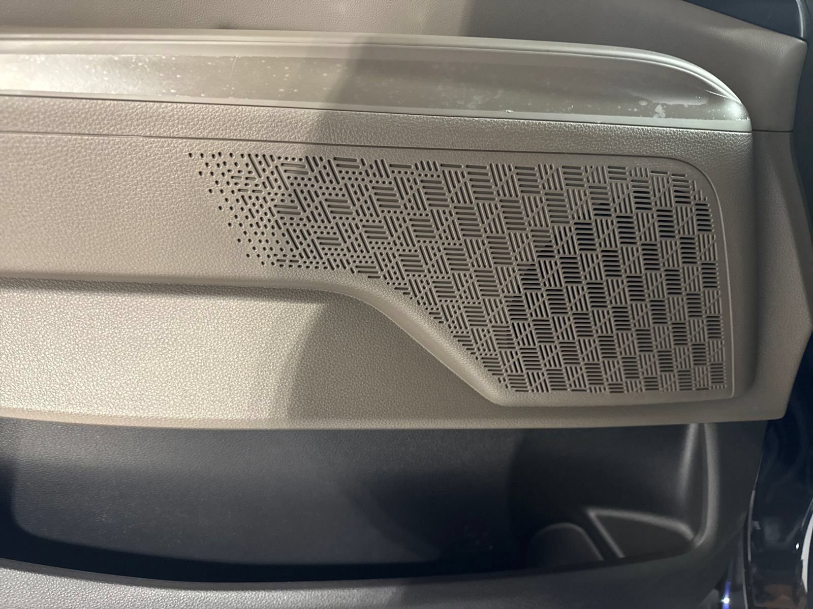 New 2026 Kia Carnival FWD image 27