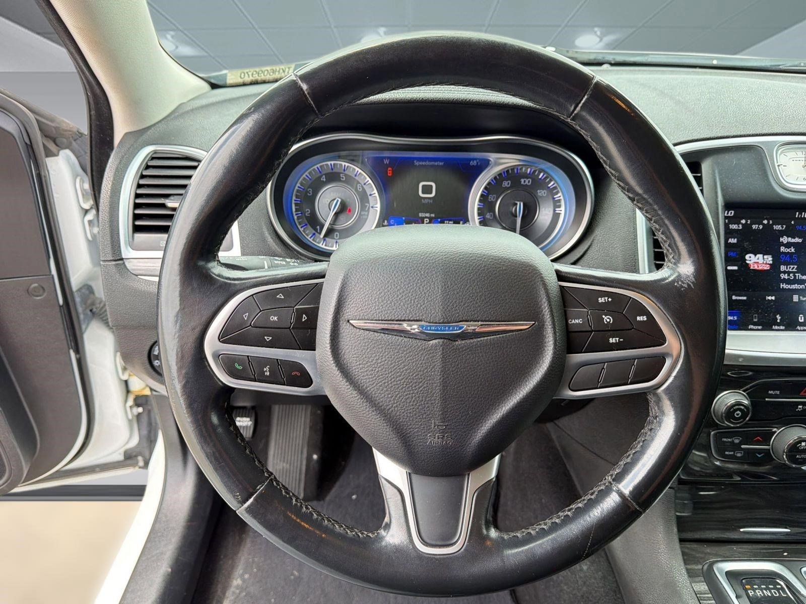 Used 2019 Chrysler 300 Touring w/ Sport Appearance Package RWD image 16