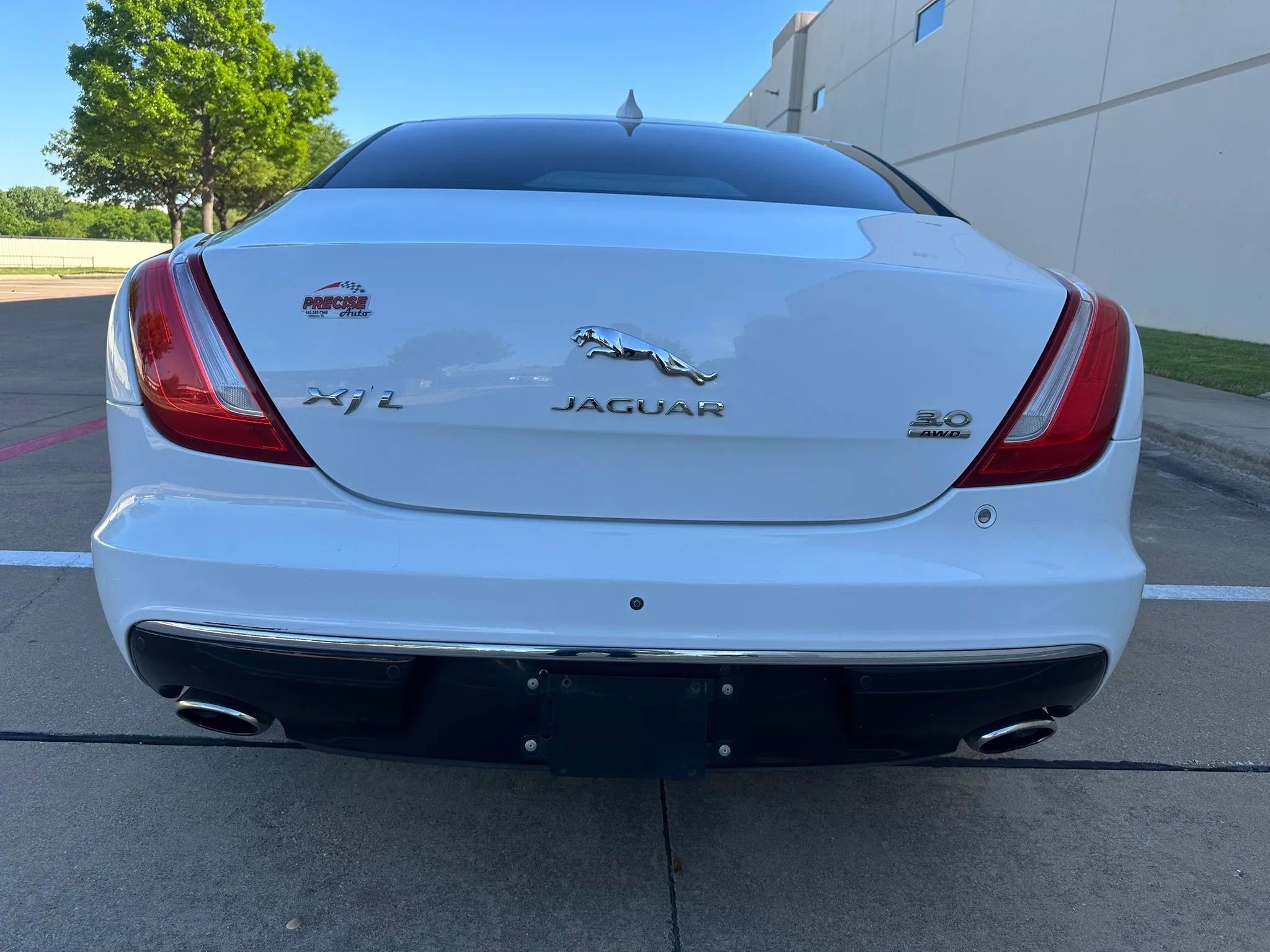 Used 2017 Jaguar XJ L Portfolio AWD/4WD image 11