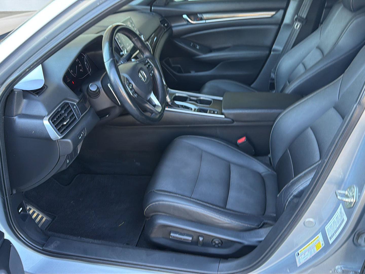 Used 2019 Honda Accord Sport image 10