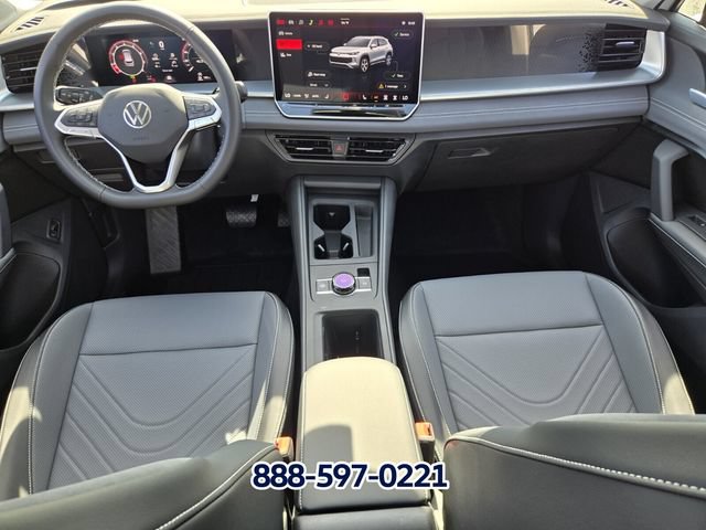 New 2026 Volkswagen Tiguan SE FWD image 10