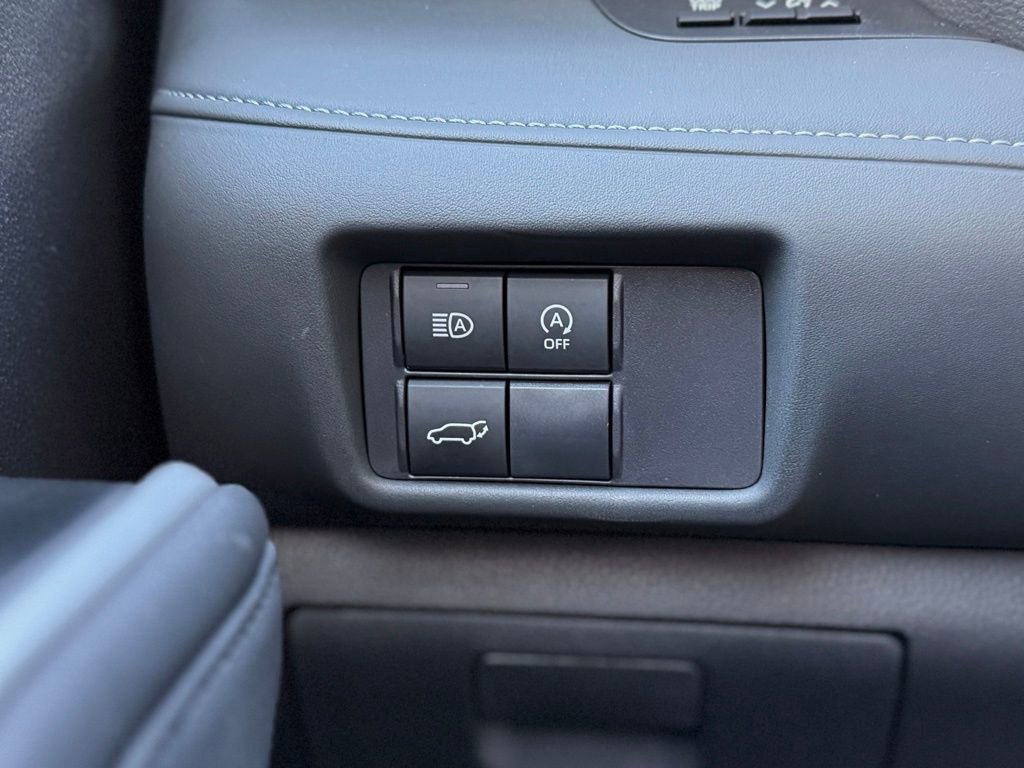 Used 2024 Toyota Highlander XLE image 29