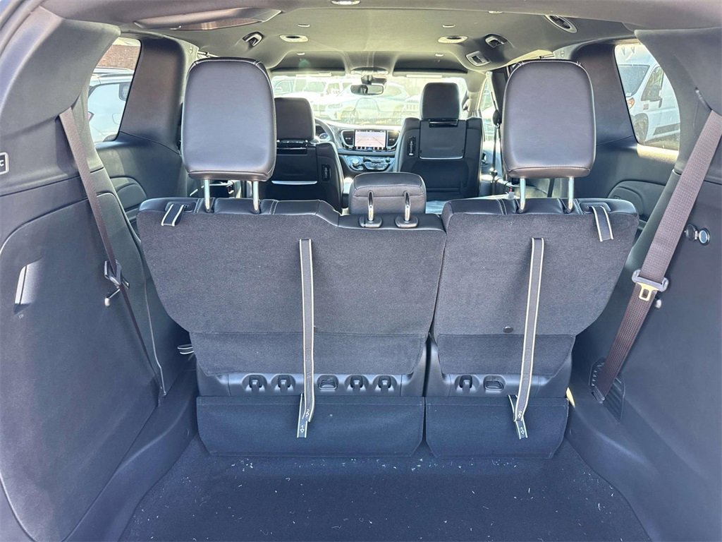 New 2026 Chrysler Pacifica Select image 8