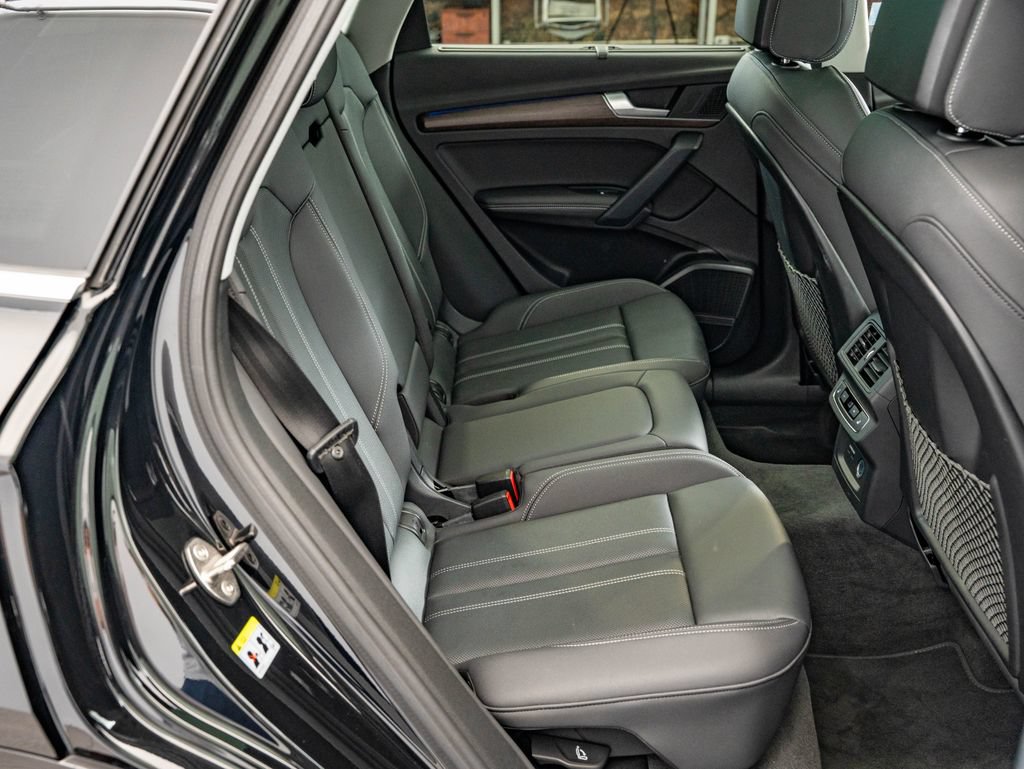 Used 2021 Audi Q5 Prestige w/ Prestige Package AWD/4WD image 46