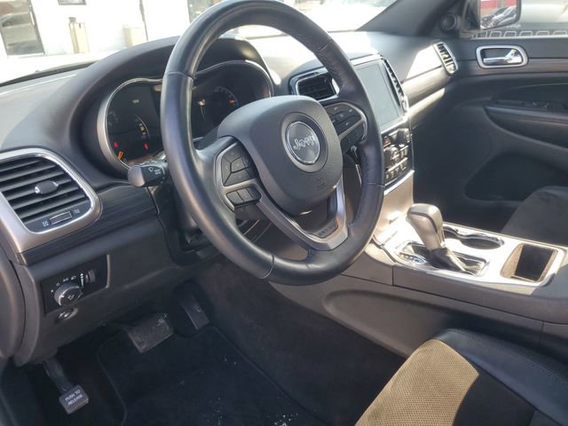 Used 2019 Jeep Grand Cherokee Altitude AWD/4WD image 18