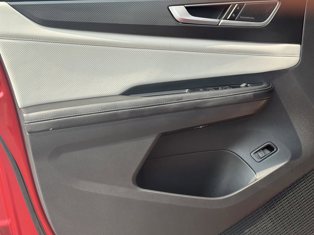 Used 2025 Volkswagen Atlas Cross Sport SEL Premium R-Line image 24