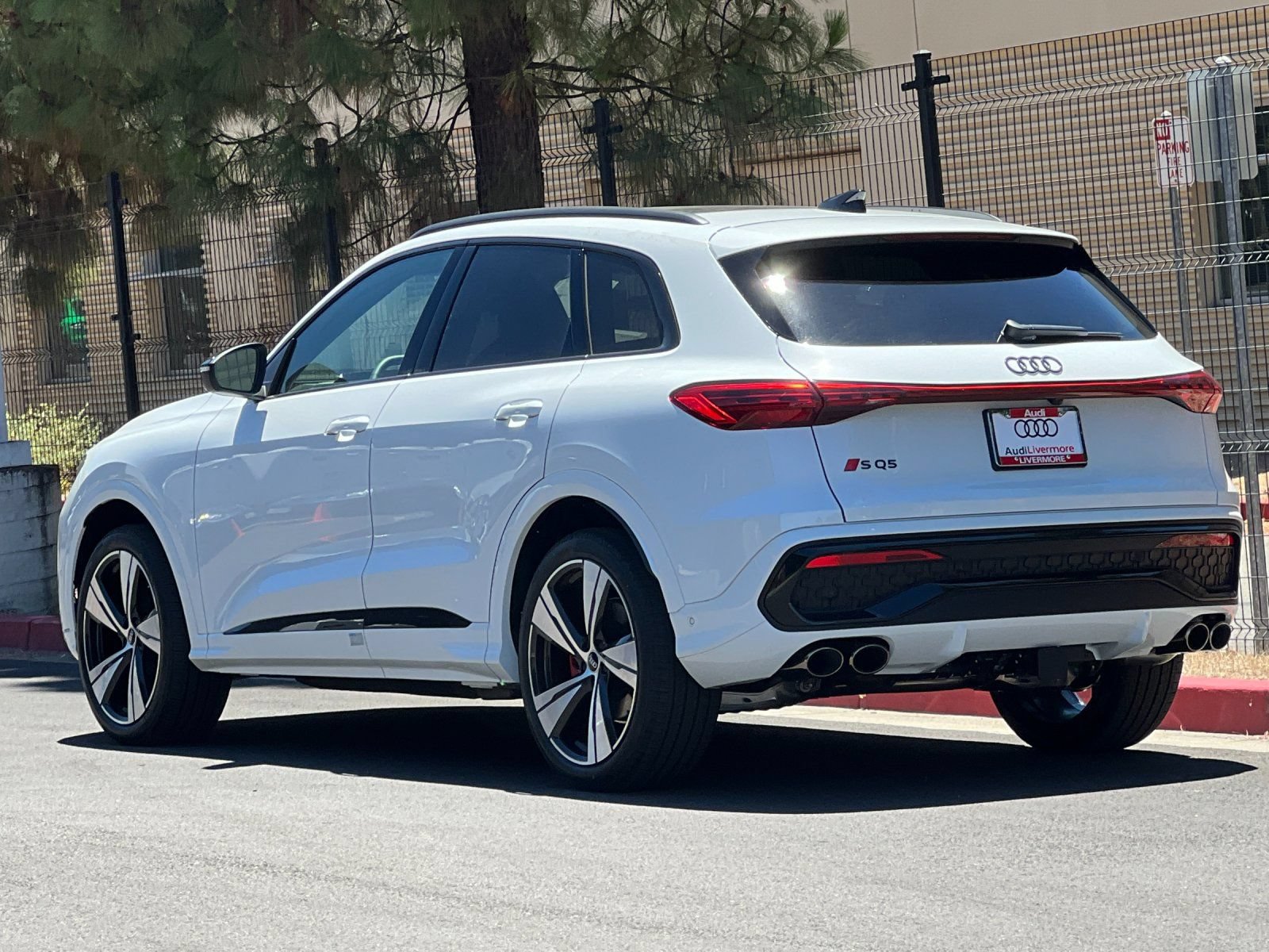 New 2026 Audi SQ5 Premium Plus AWD/4WD image 4