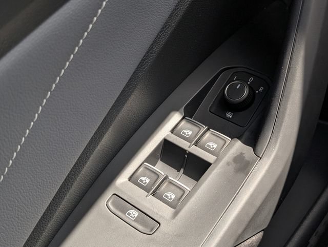 New 2026 Volkswagen Jetta SEL FWD image 19