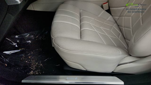 Used 2023 BMW i7 xDrive60 AWD/4WD image 49