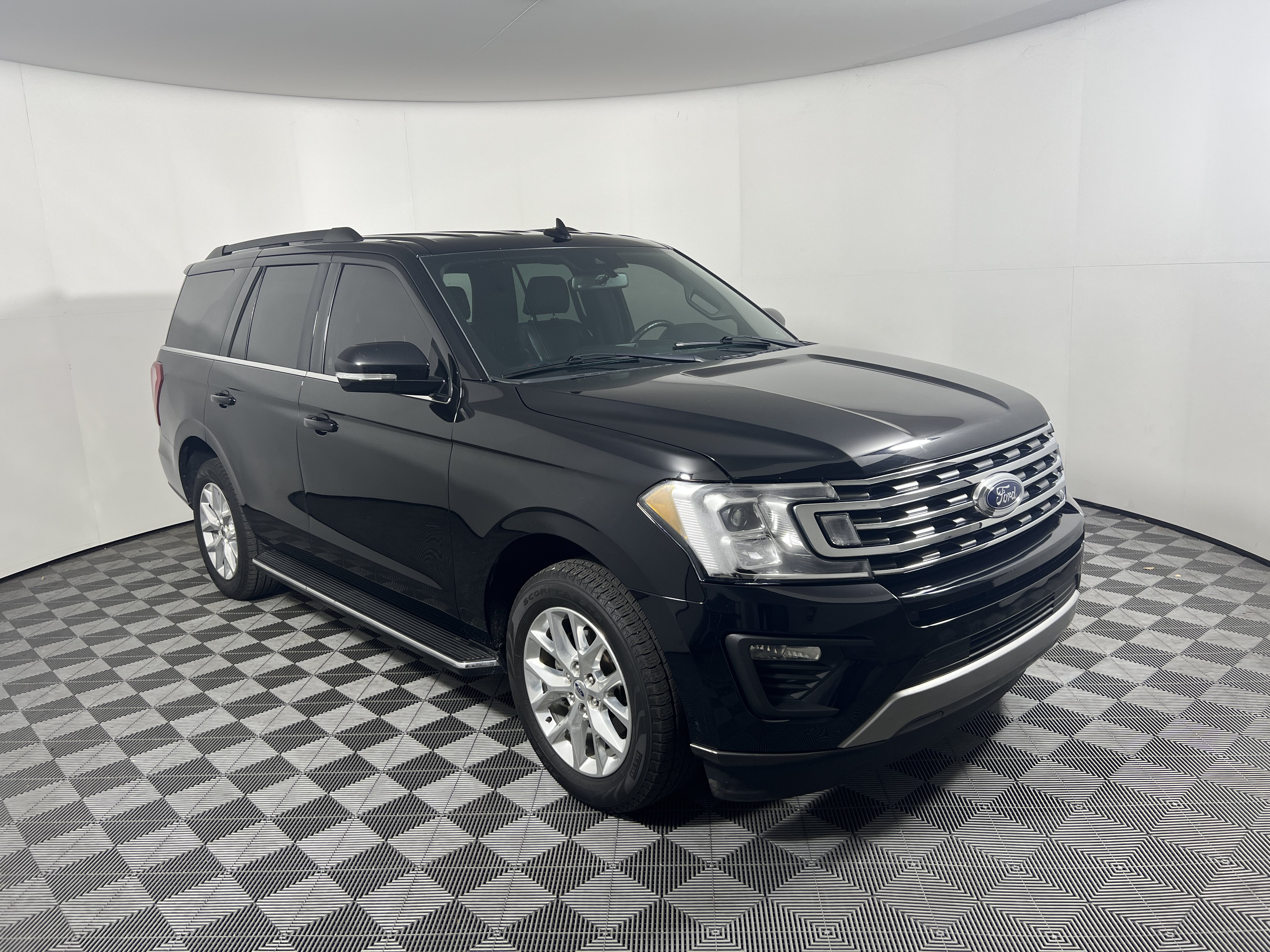 Used 2021 Ford Expedition XLT RWD image 7