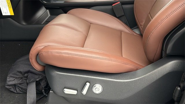 New 2025 Lincoln Navigator L Reserve image 22