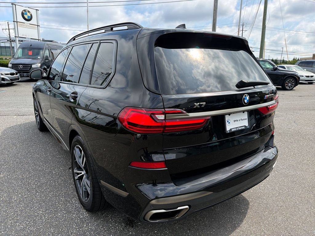 Used 2022 BMW X7 M50i w/ Cold Weather Package AWD/4WD image 12