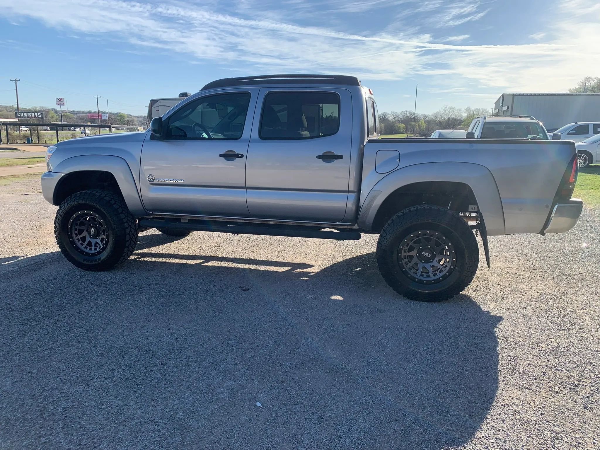 Used 2015 Toyota Tacoma PreRunner w/ SR5 Package RWD image 2