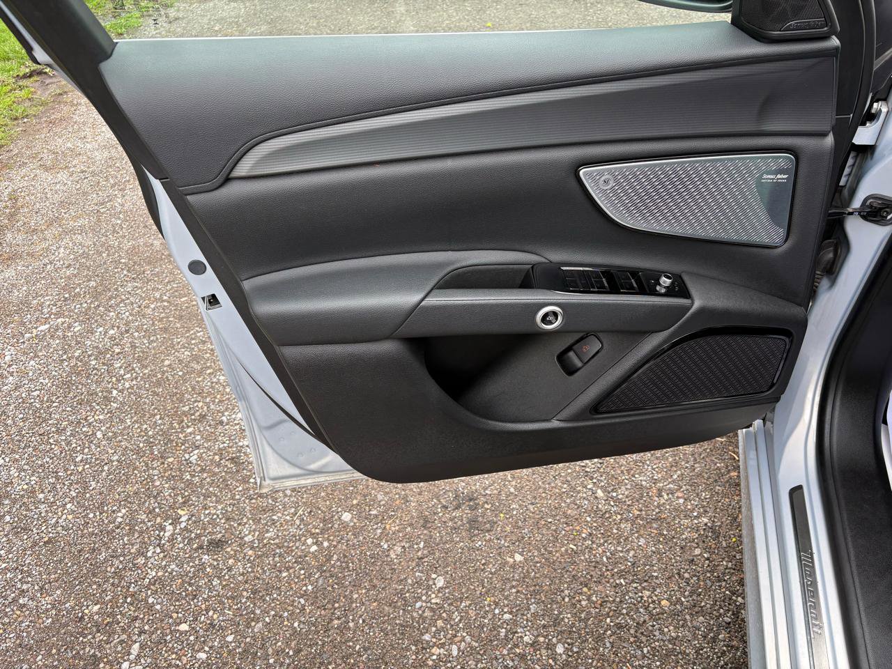 Used 2024 Maserati Grecale GT image 13