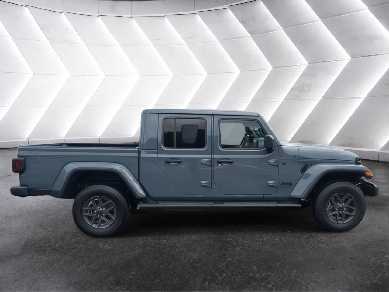 New 2026 Jeep Gladiator Sport AWD/4WD image 11