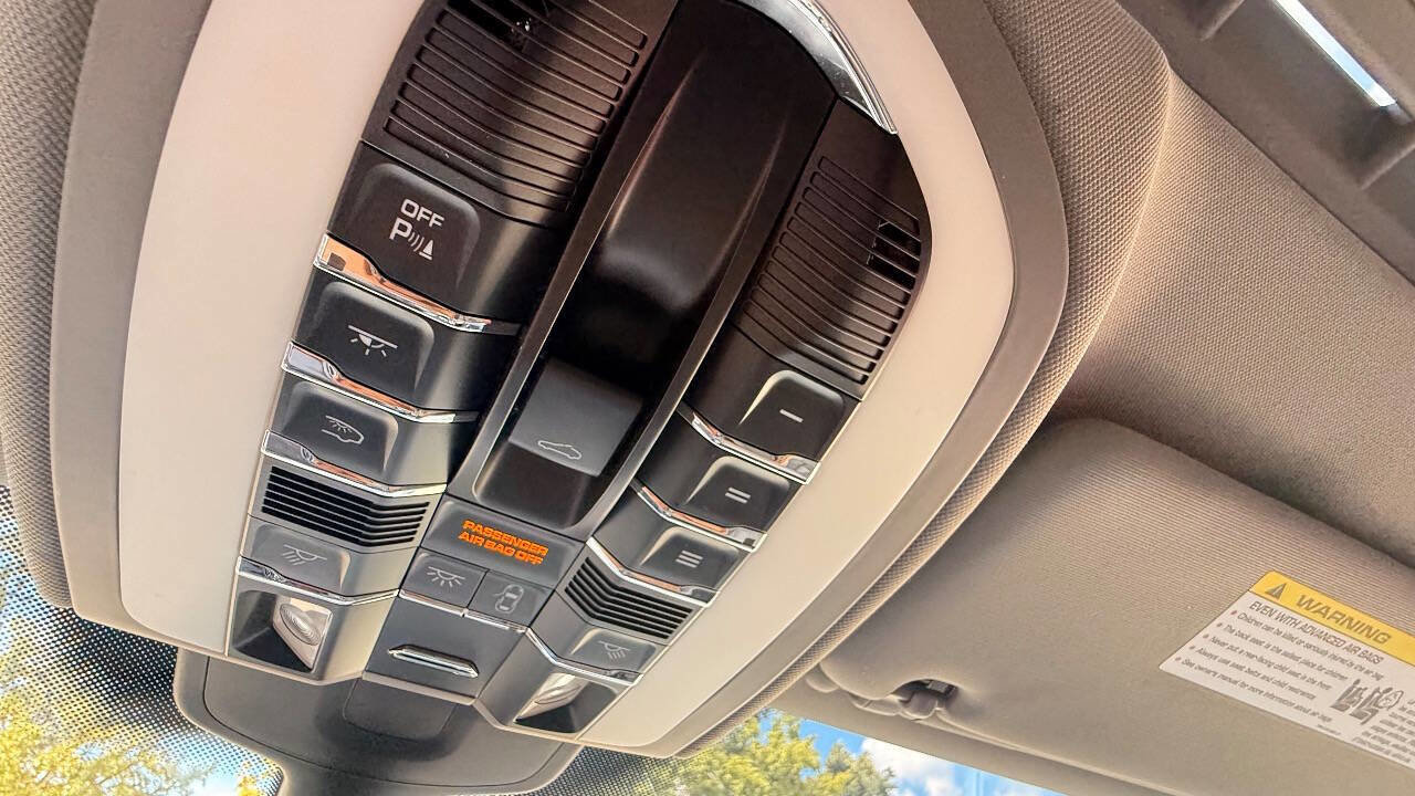 Used 2011 Porsche Cayenne S image 80