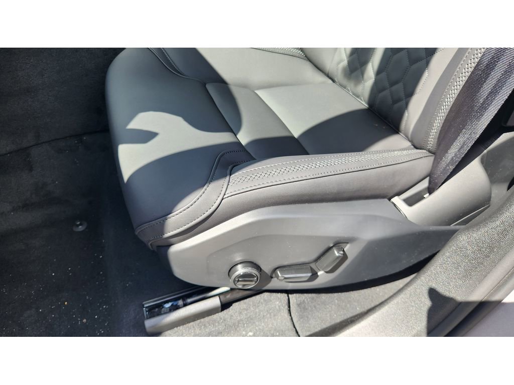 New 2026 Volvo XC60 B5 Plus w/ Protection Package Premier image 15