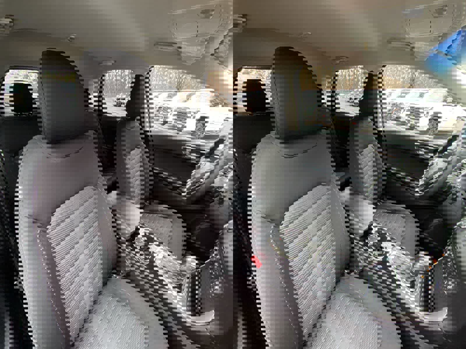 Used 2018 Ford Edge SEL image 26