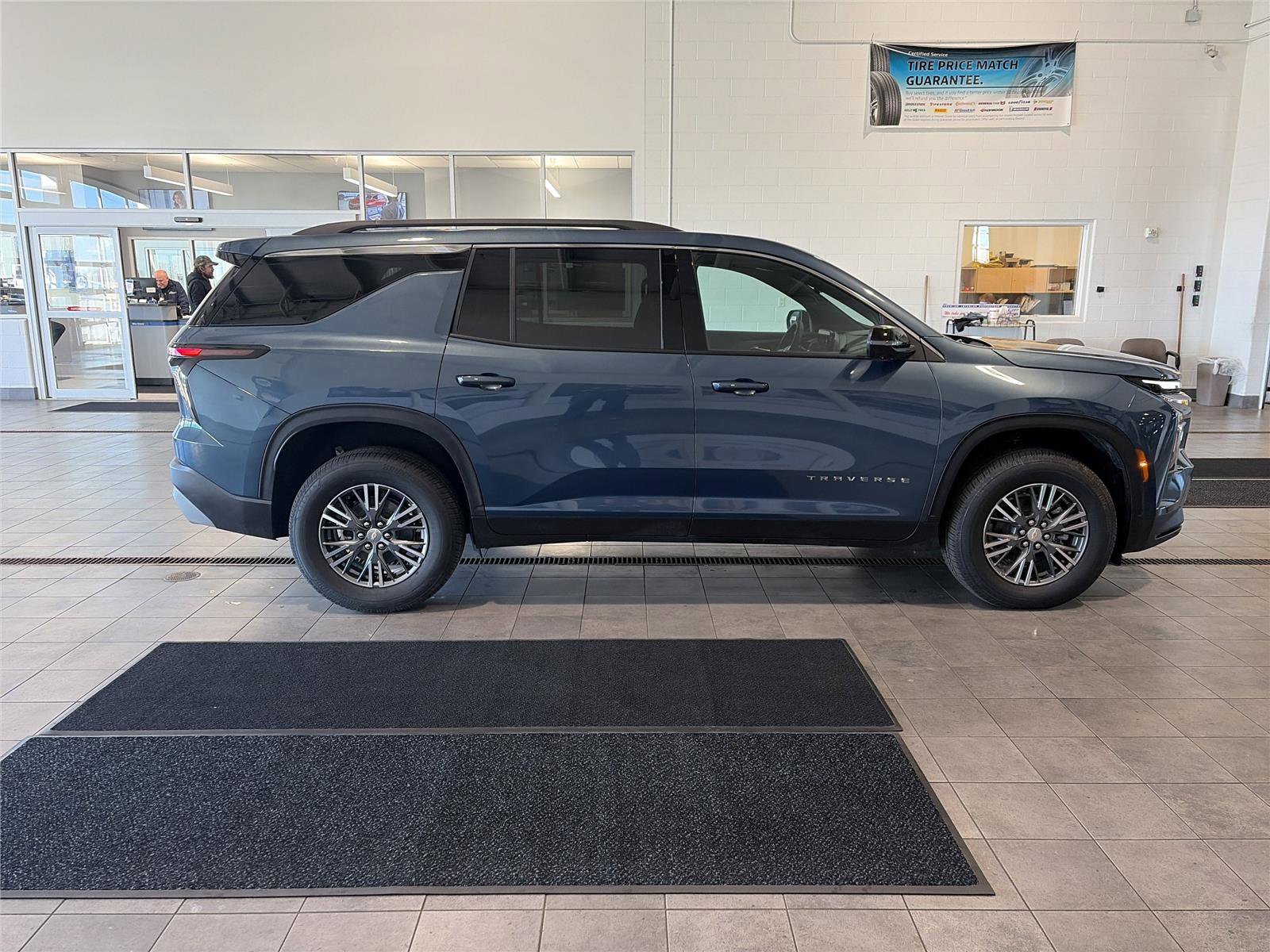 New 2026 Chevrolet Traverse LT w/ Driver Confidence Package image 2