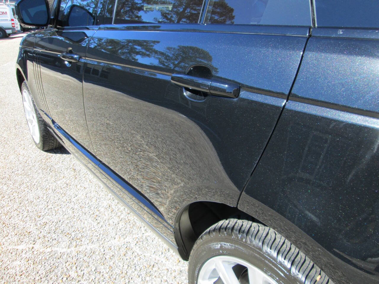 Used 2014 Land Rover Range Rover Supercharged image 10