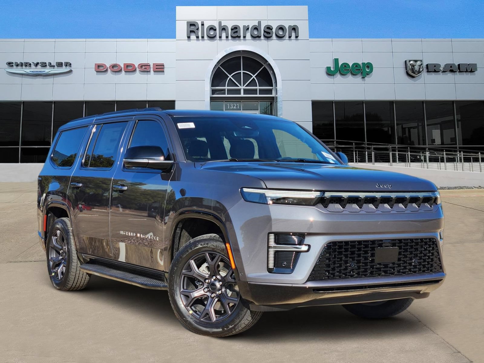 New 2026 Jeep Grand Wagoneer Limited AWD/4WD image 1