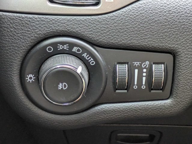 Used 2020 Jeep Cherokee Latitude Plus FWD image 24