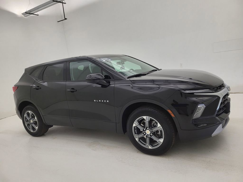 Used 2025 Chevrolet Blazer LT