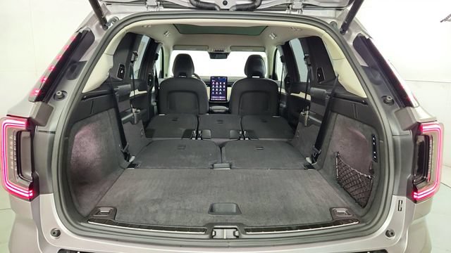 New 2026 Volvo EX90 Ultra AWD/4WD image 42