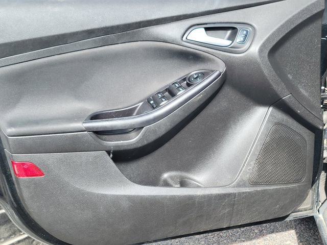 Used 2015 Ford Focus SE FWD image 10